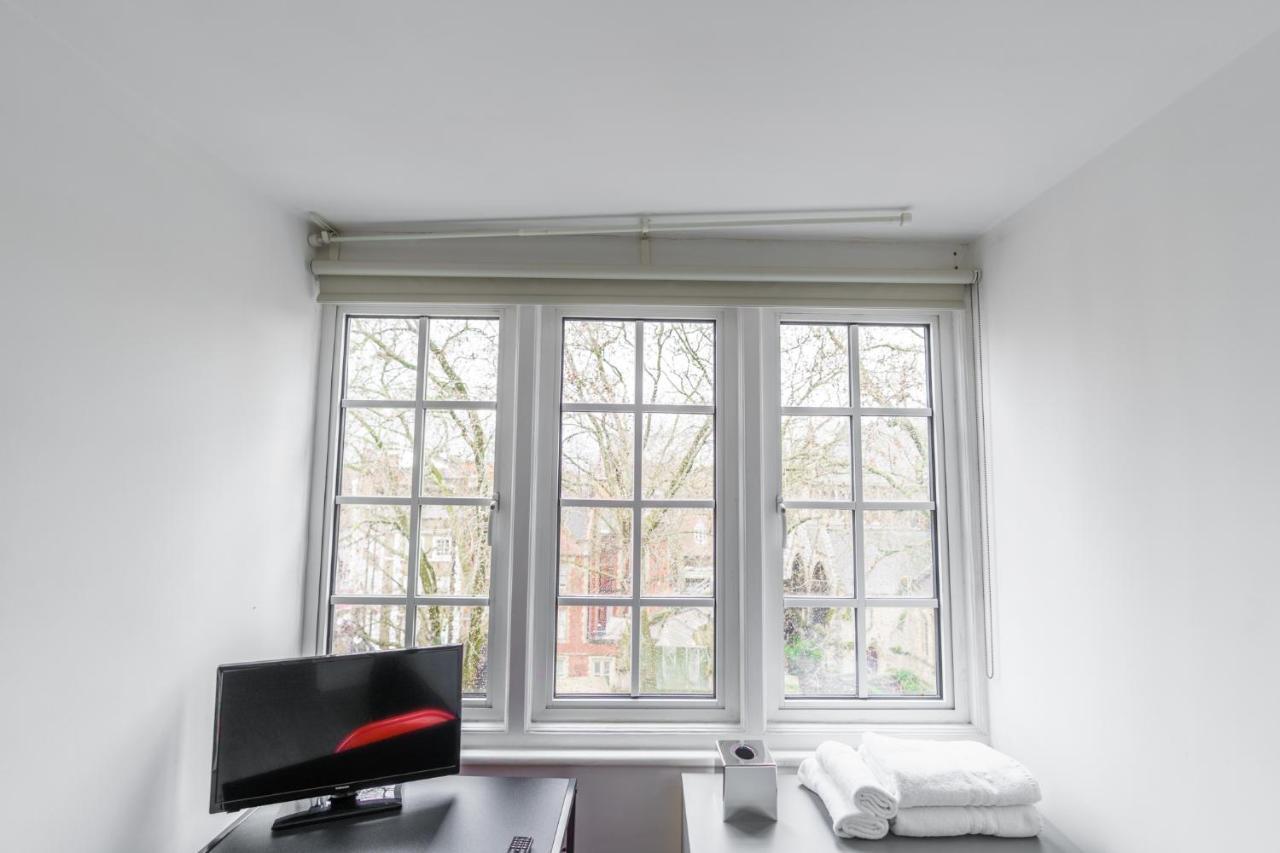 Top Floor Apartment High Street Kensington London Exterior photo