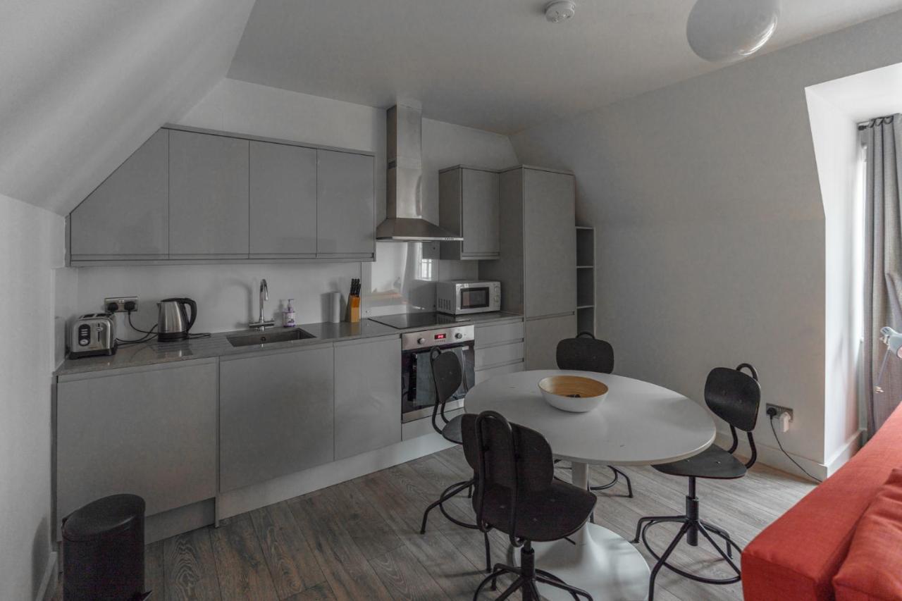 Top Floor Apartment High Street Kensington London Exterior photo