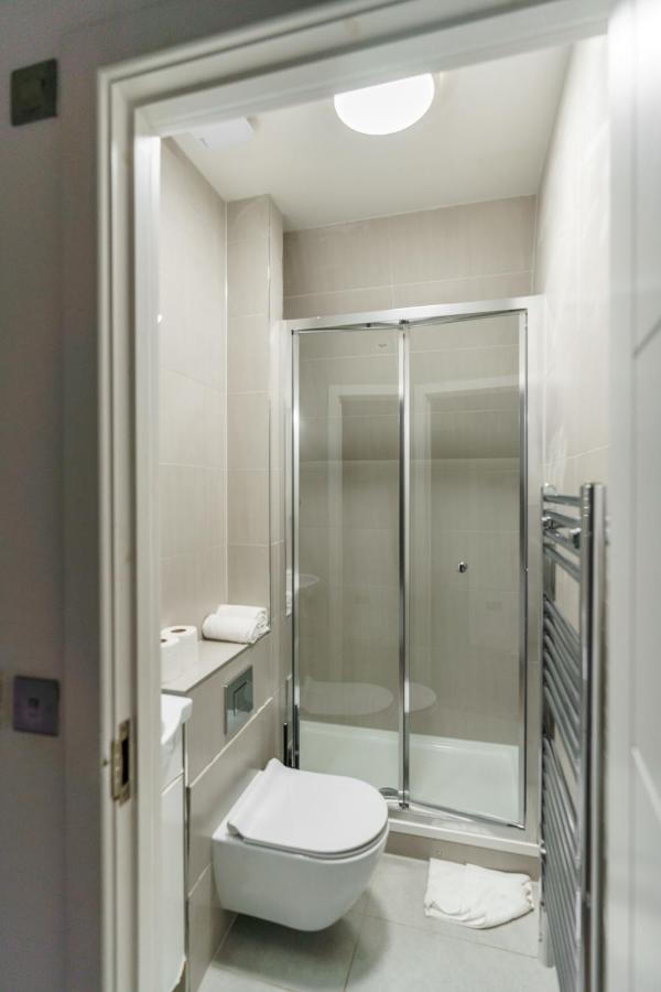 Top Floor Apartment High Street Kensington London Exterior photo